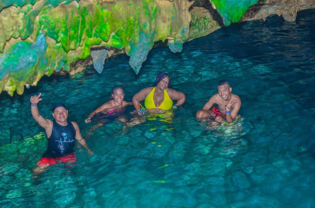 HIGH VIBES EXCURSIONS & TOURS DR