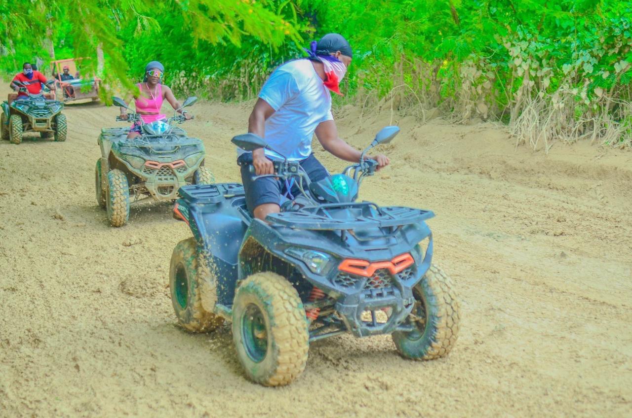 HIGH VIBES EXCURSIONS & TOURS DR