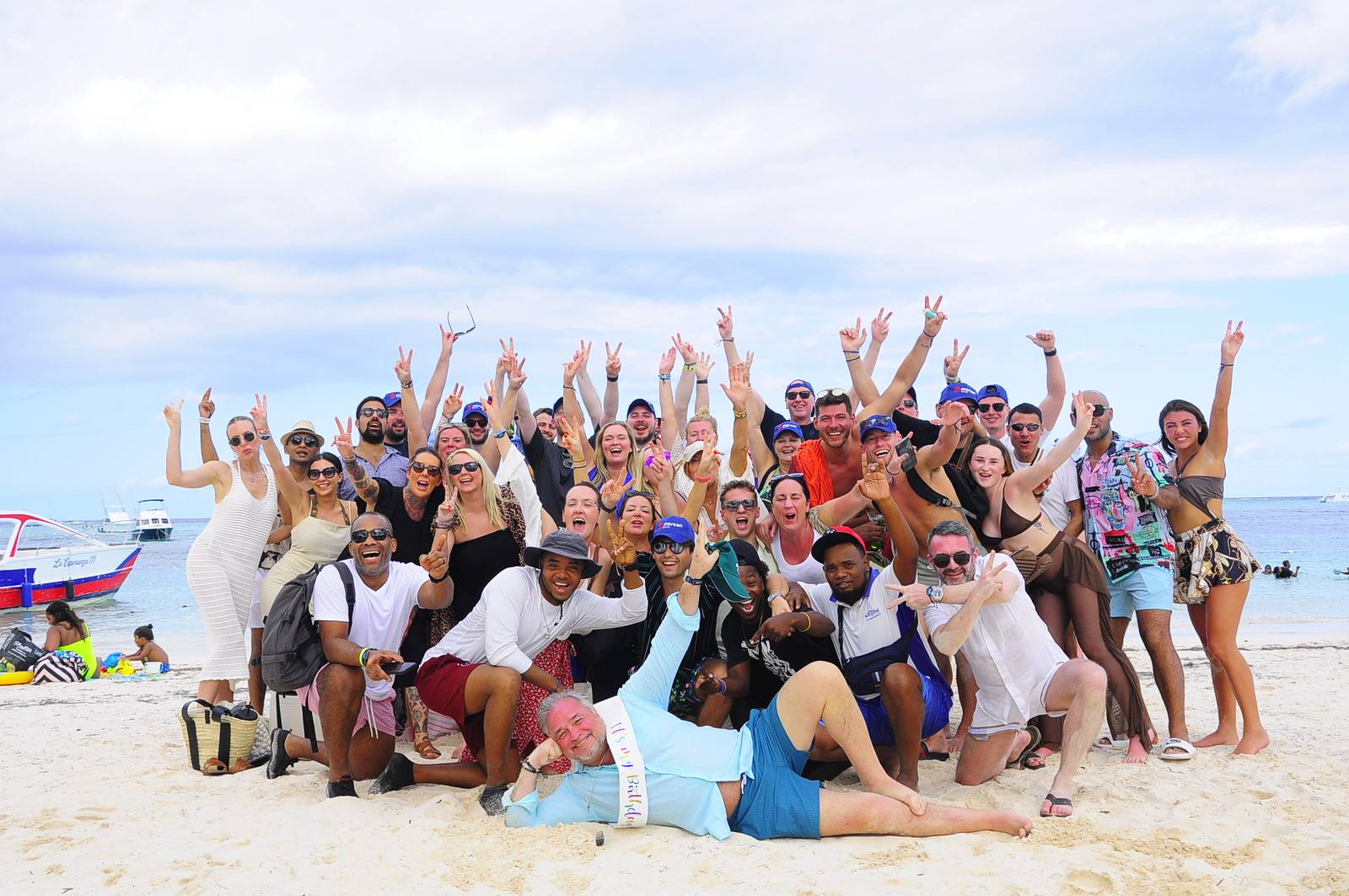 HIGH VIBES EXCURSIONS & TOURS DR